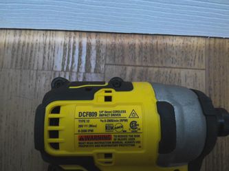 Dewalt DCF809 1/4 CORDLESS IMPACT DRIVER