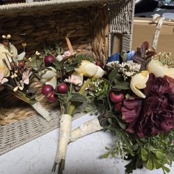 3 Bouquets Of Artificial Flowers