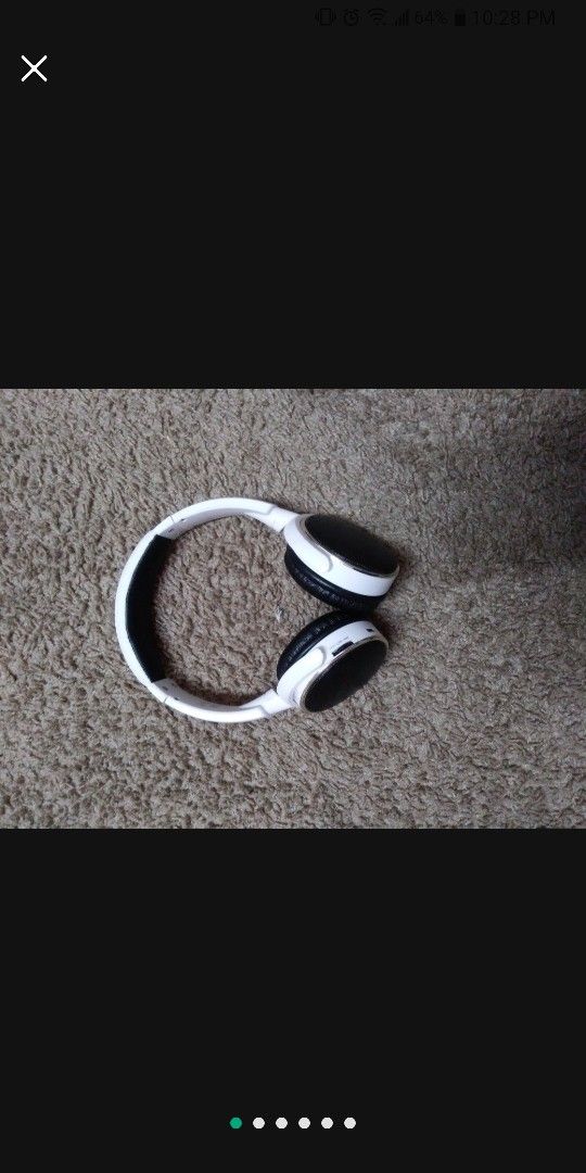 iHip Light-Up Bluetooth Headphones