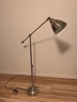 Floor lamp