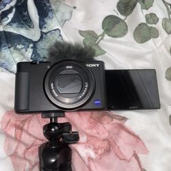 Sony ZV1 Vlog Camera