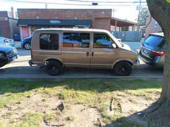 2002 Chevrolet Astro