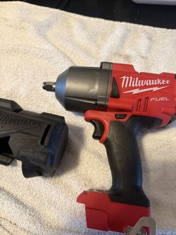 Milwaukee 1/2 Impacto No Battery,no Charger Incluye Protector