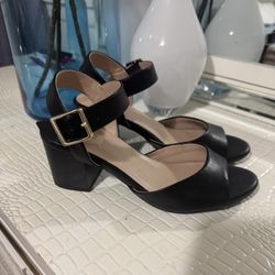 GIANI BERNINI memory Foam Heels , Size 6.5 , Used Once Perfect Conditions 