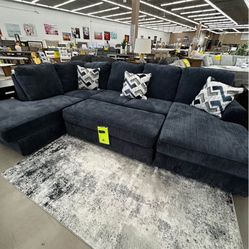 🛋️ Albar Place 2-Piece Sectional — Contemporary Comfort in Blue Cobalt