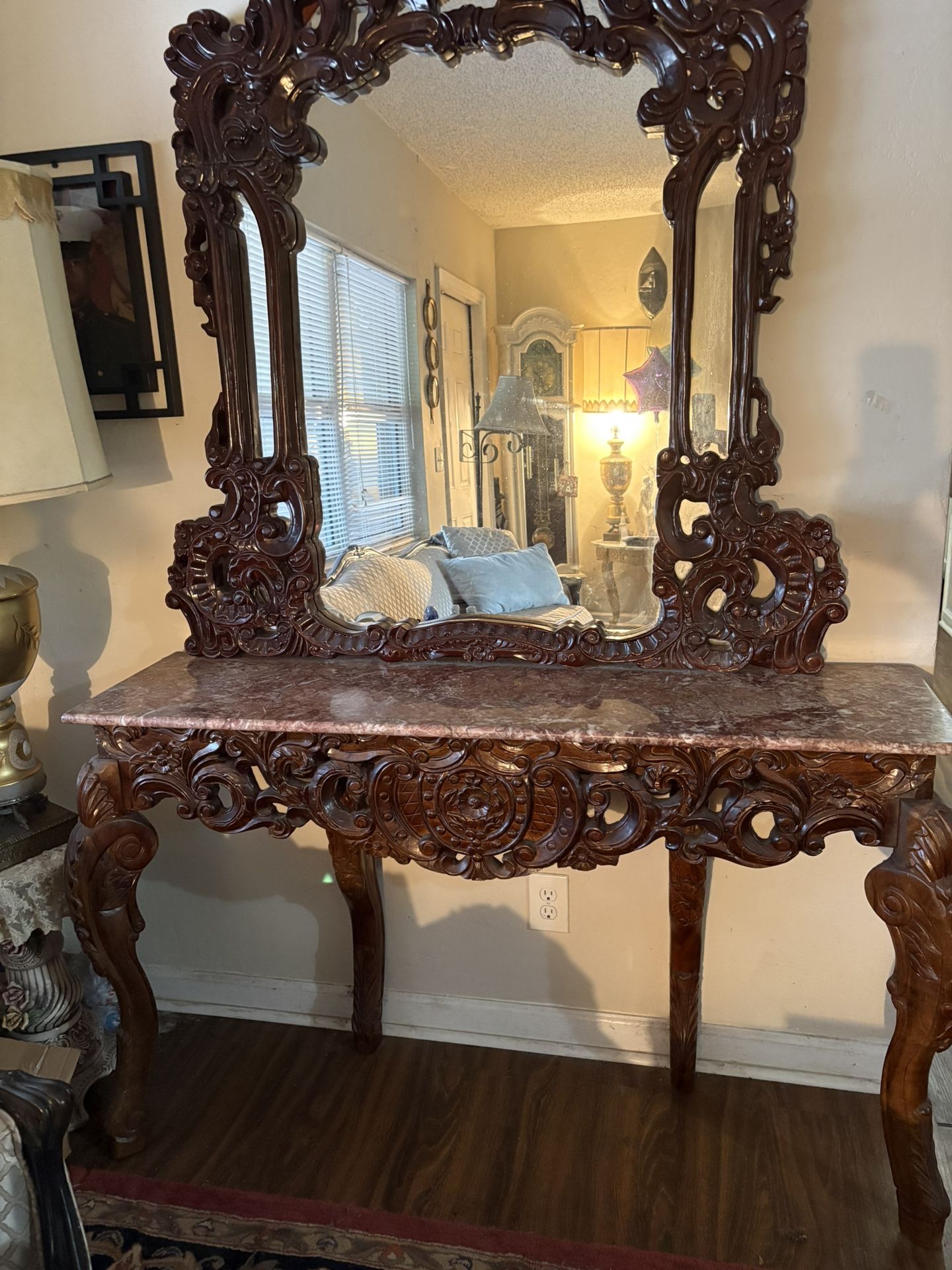 Design Toscano Dordogne Mirror And Marble-Topped Console Table