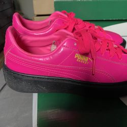 Pink And Black Puma’s 