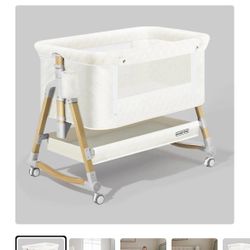 Harpa Baby Bedside bassinet 