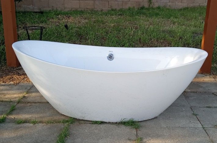 Bathtub