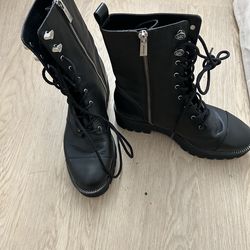 Michael Kors Black boots size 8