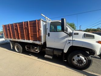 2003 GMC c7500 dump truck