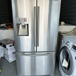 Samsung 3 door refrigerator in excellent condition