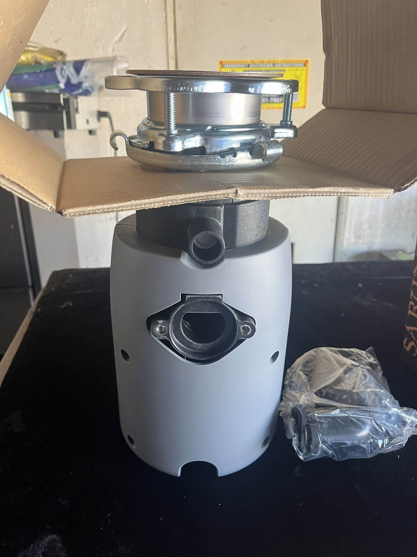 New Kenmore  1/2  HP Waste Trash Disposal 