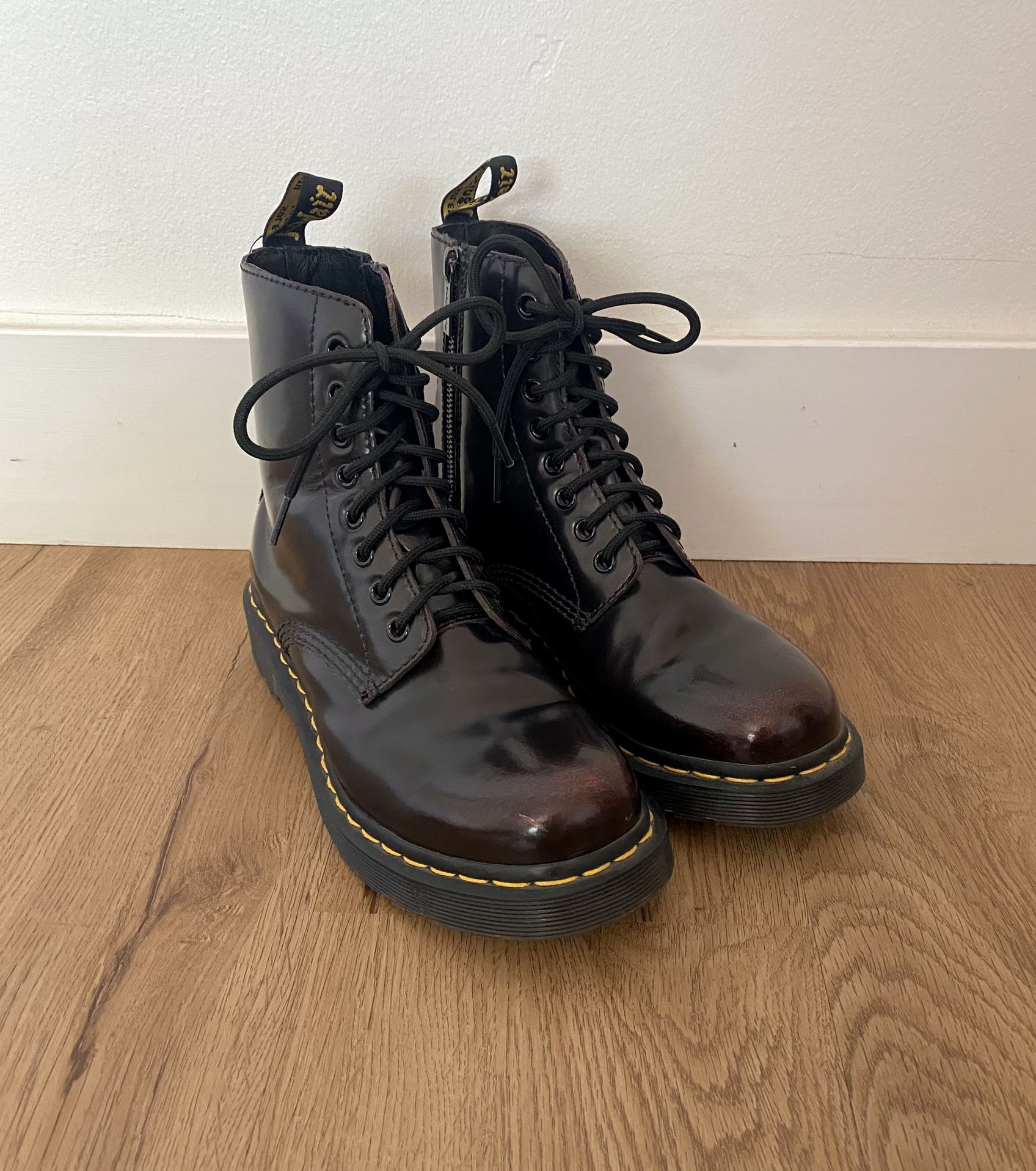 Dr Martens 1460 pascal boots