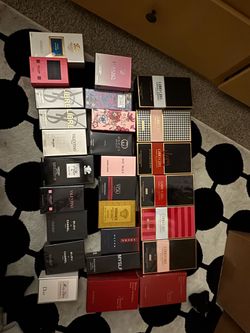 Perfumes / colognes