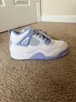 Mothers Day's Jordan 4's