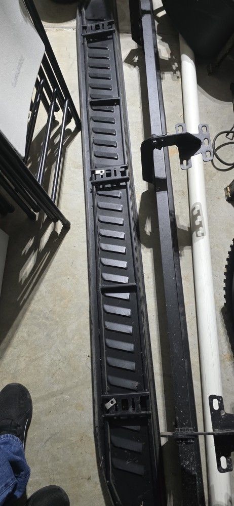 ​📢 FOR SALE: Heavy-Duty Running Boards / Step Bars (Fits Ram Crew Cab)