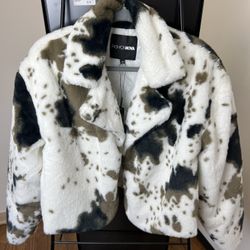 Fahsion Nova Faux Fur Cow Print Jacket