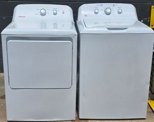 GE Hotpoint Washer & Dryer 
*Dryer $265 /Washer $270 or Both for
$500*
Warranty & Delivery Available

Our store is located at:
1260 Highway 85 n
Fayet