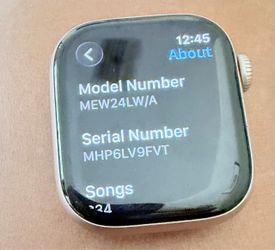 Apple Watch Series 11, 42mm GPS, Rose Gold — Excellent Condition