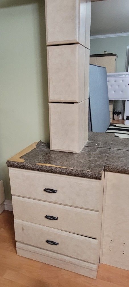 Nightstands With Mirrored Headboard