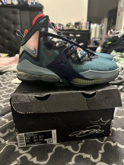 Nike Lebron James 19