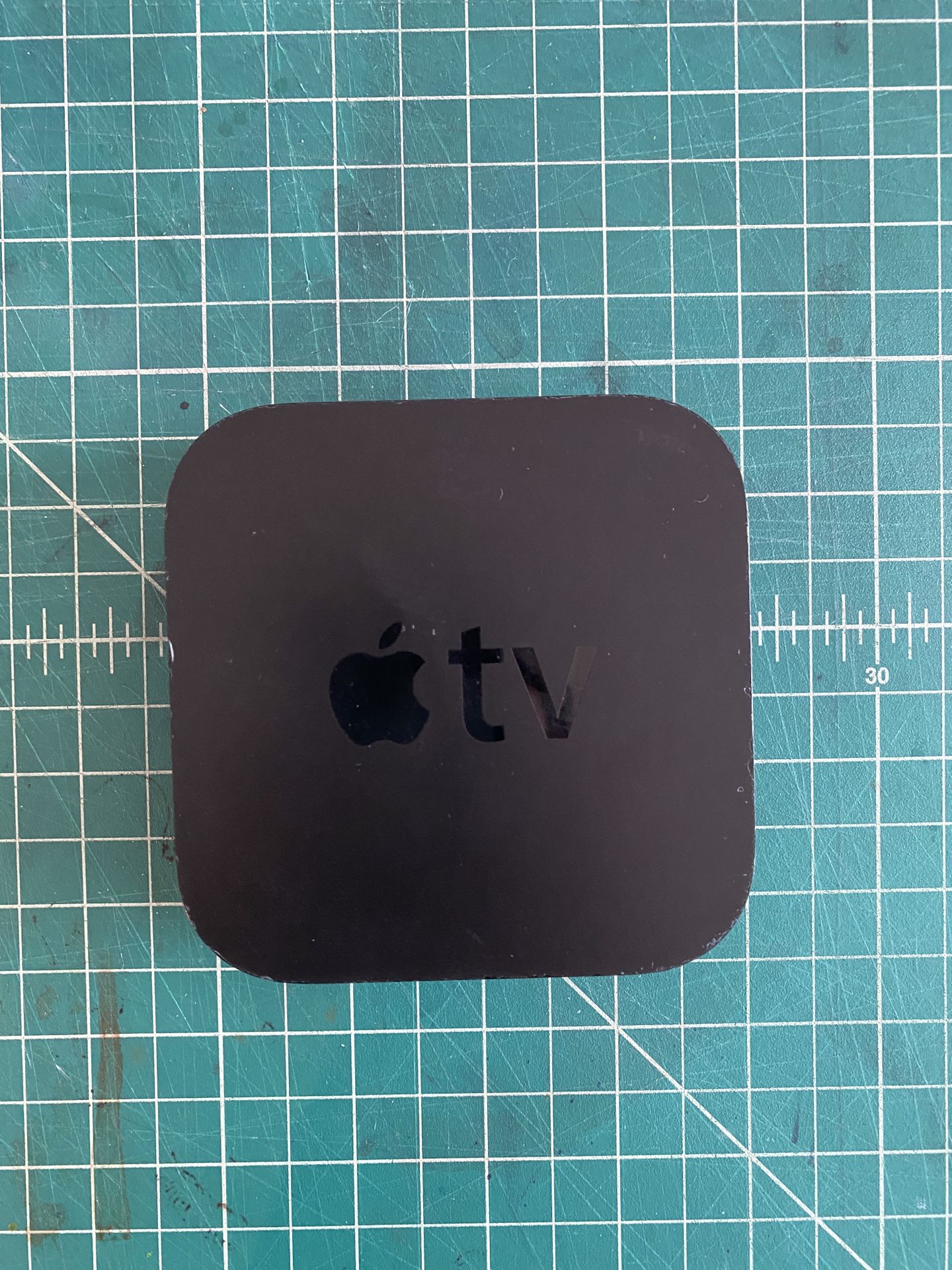 Apple TV (2nd Generation) w/remote