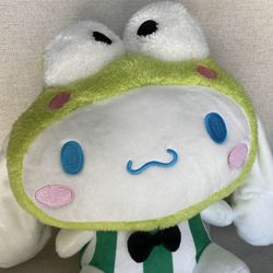 NWT Sanrio Exclusive Cinnamoroll Keroppi Collab Toy (11.2" Green)