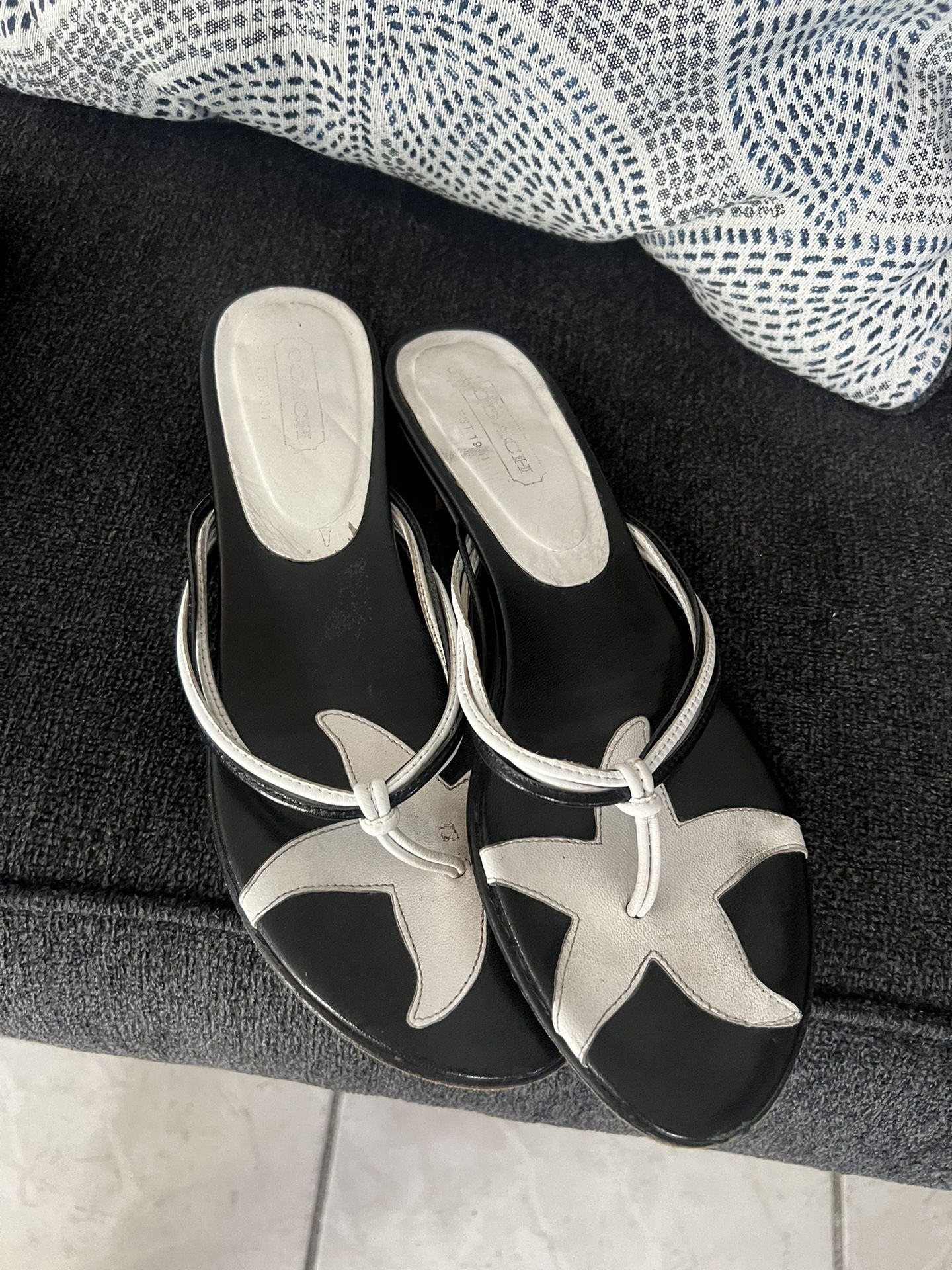 Flat Slippers Size 8:5