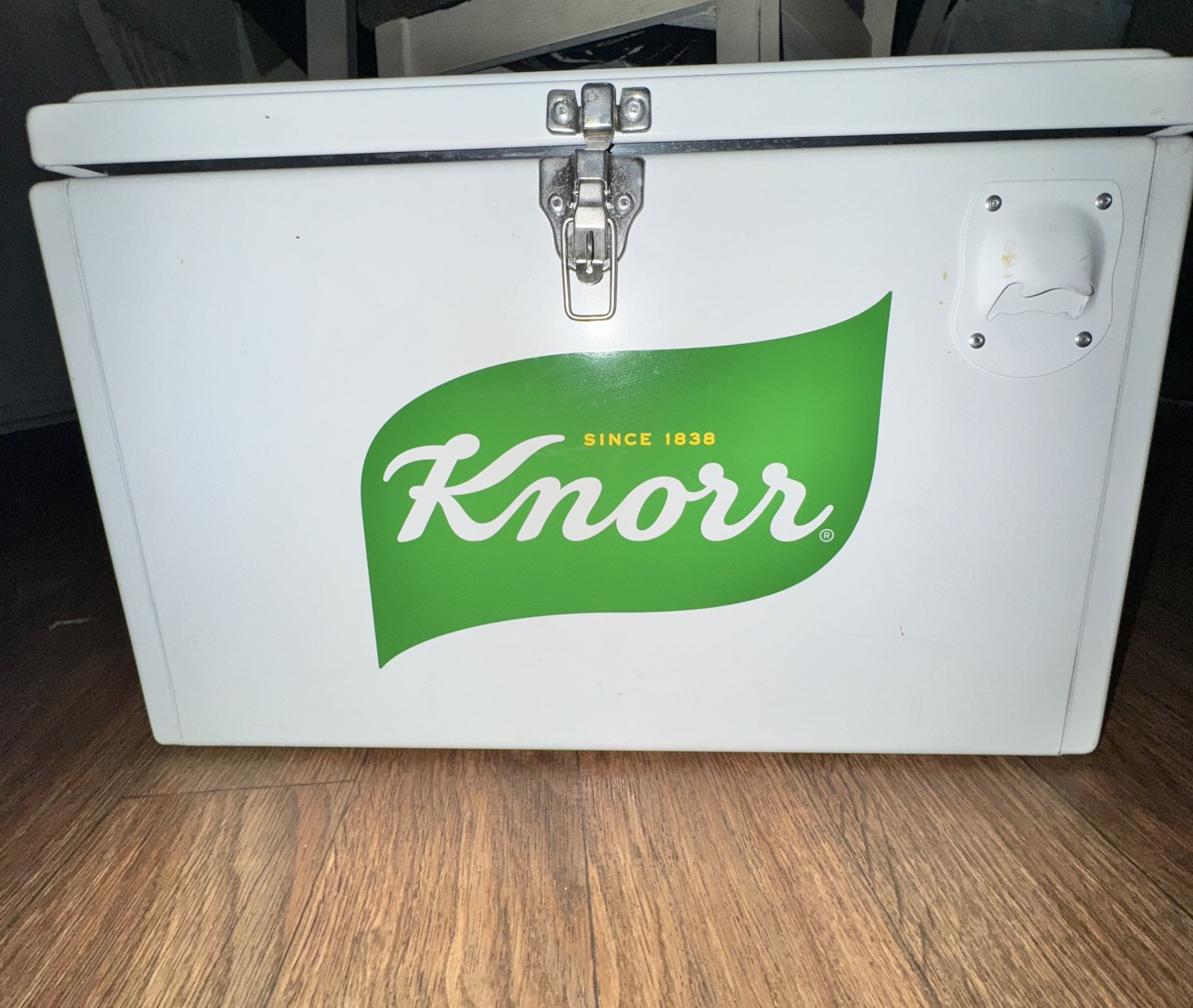 Knorrs Cooler