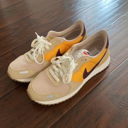 Nike Sz 8.5
