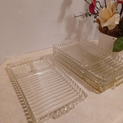 4- Vintage Hazel Atlaz Snack Cristal Trays ¡¡Like New!!
