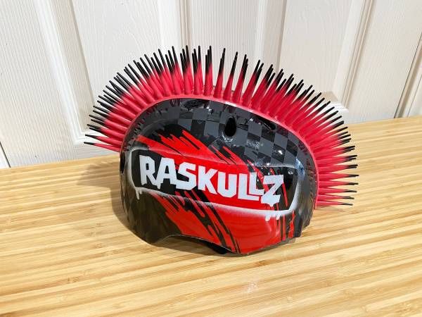 Raskullz Mohawk Bicycle Bike Helmet Youth Small Ages 5+ Skateboard