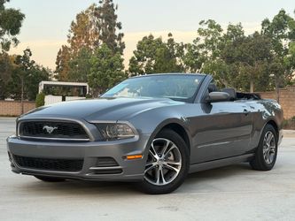 2014 Ford Mustang Convertible