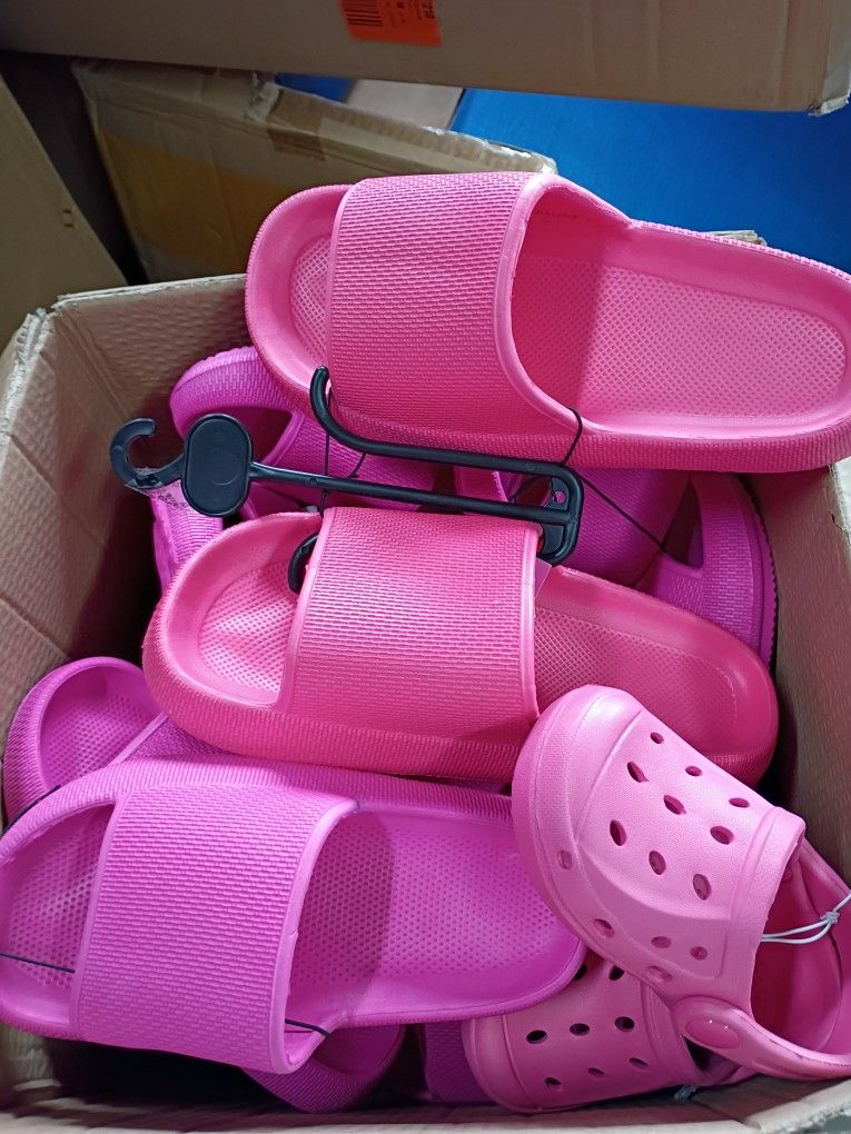 Box Of Summer Shoes Multiple Sizes $20 For Whole Box