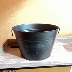 Large Metal Flower Pot 