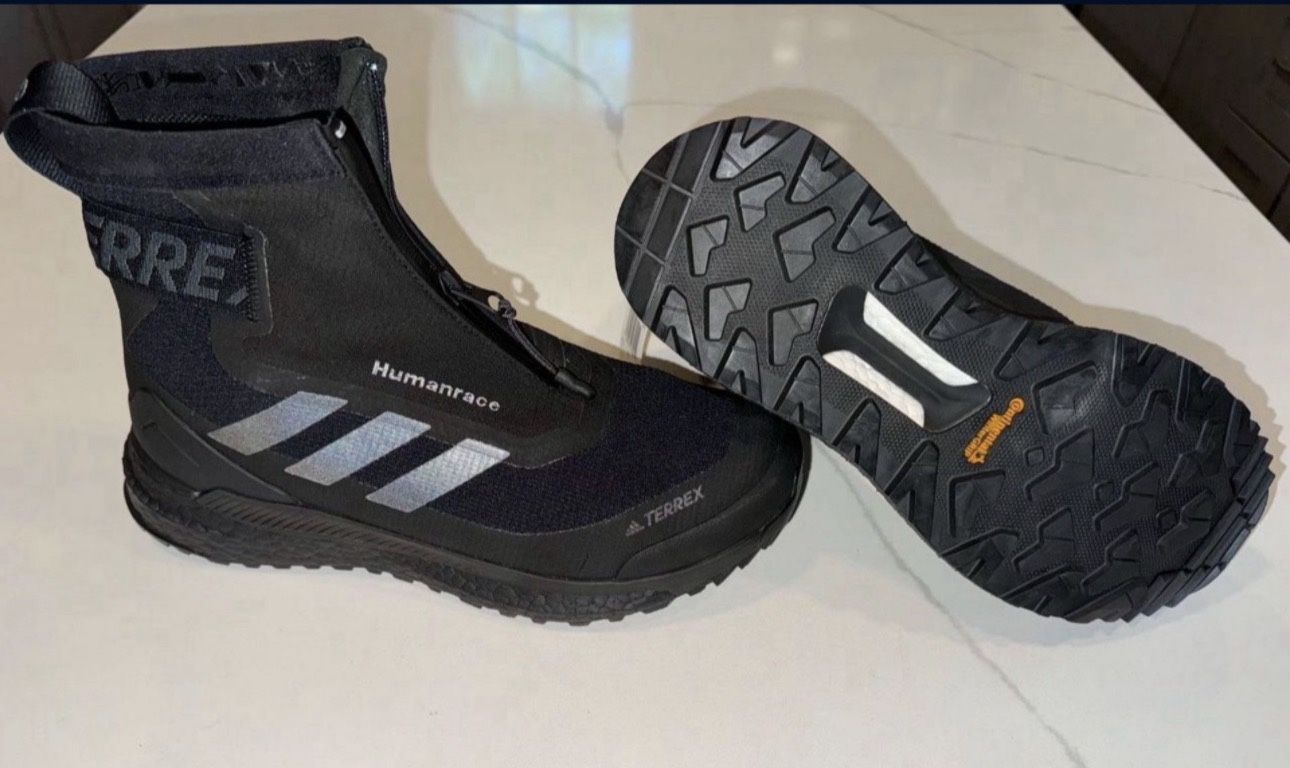 Adidas Pharrell’sa x Terrex