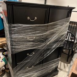 KATHY IRELAND BLACK BABY FURNITURE DRESSER