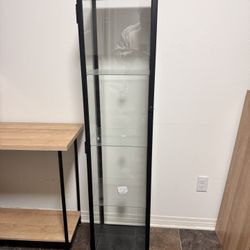 GLASS CABINET