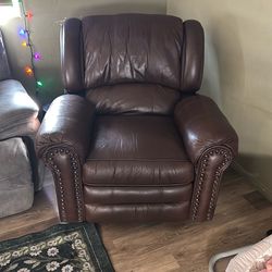 Like new recliner leather