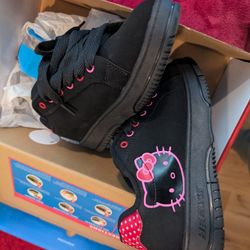 Hello Kitty Heelys