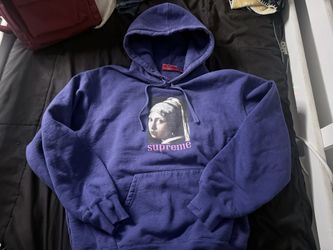Supreme hoodie girl with pearl earring washed navy