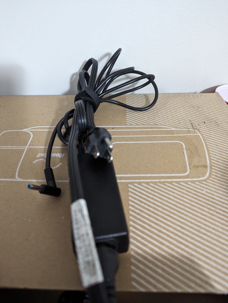 Used OEM HP Laptop Charger AC Adapters 19.5V 2.31A 45W Blue Tip
