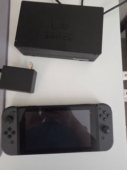 Nintendo Switch V1 HAC-001 – Excellent Condition – Complete Set – Barely Used