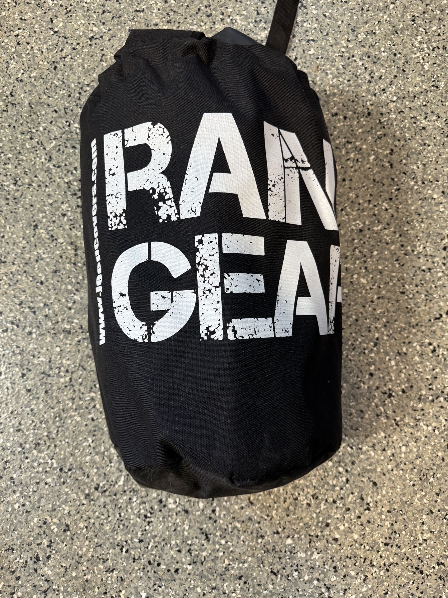 Jeep JL RAIN GEAR Trail Cover 