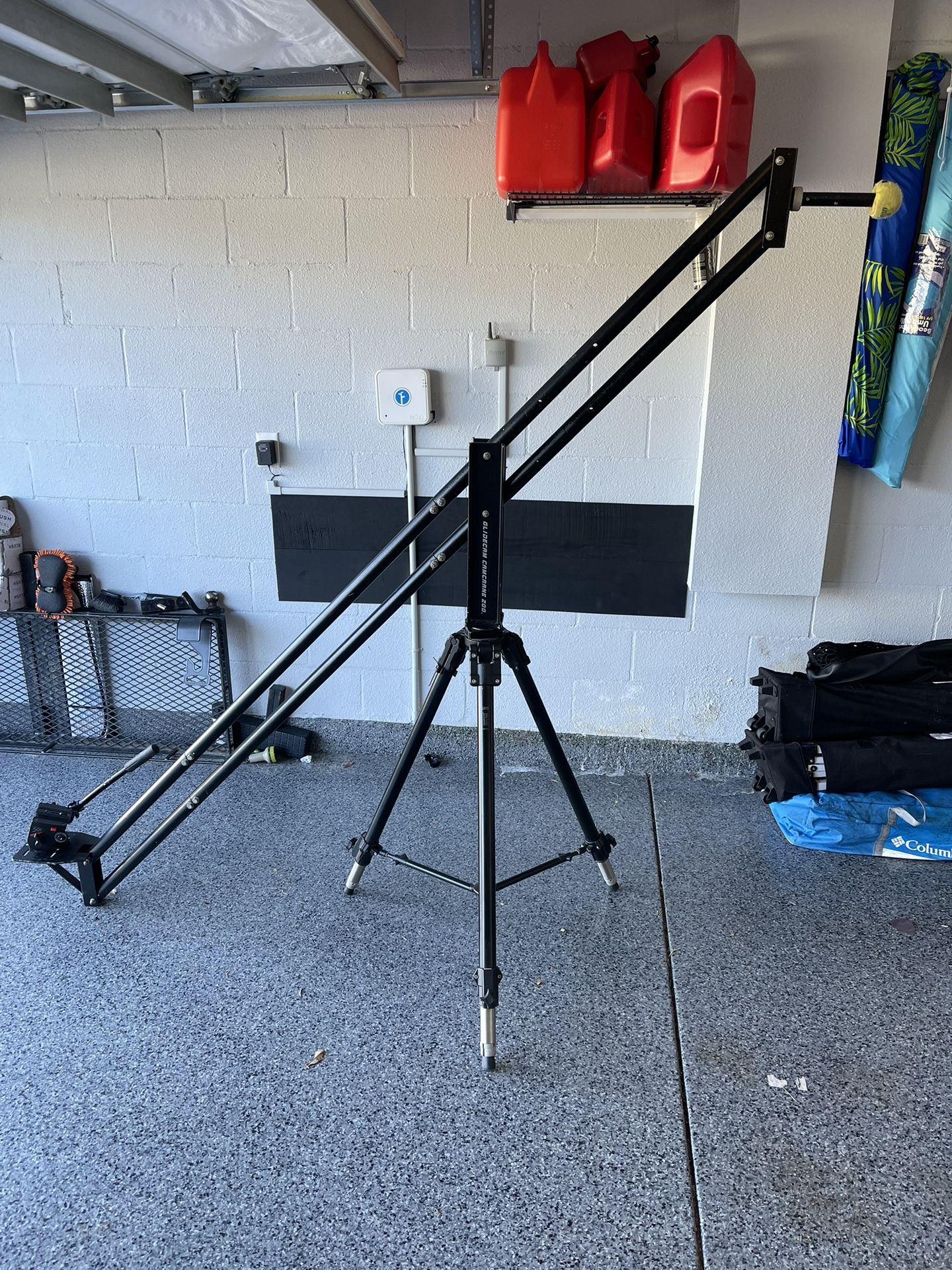 Glidecam CamCrane 200 w/tripod and head