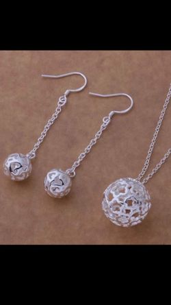 2 piece sterling silver necklace and earring set! Stamped 925