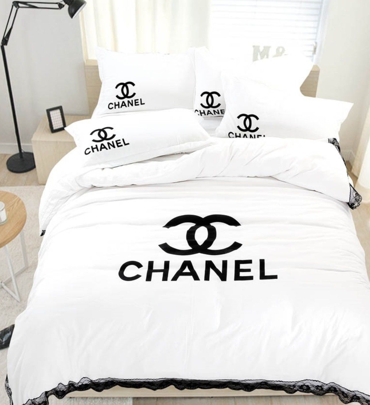Chanel Bedding Set (WHITE) for Sale in Orange, CA - OfferUp