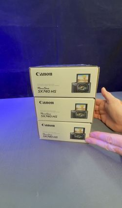 Canon PowerShot SX740HS Camera