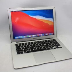 2013 MACBOOK AIR CORE I5 4GB RAM 120GB SSD 13.3 INCH  VERY GOOD WORKING 